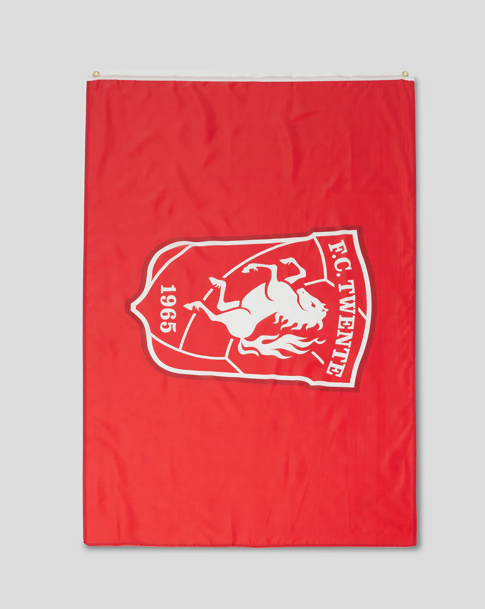 FC TWENTE VLAG MET CLUBEMBLEEM