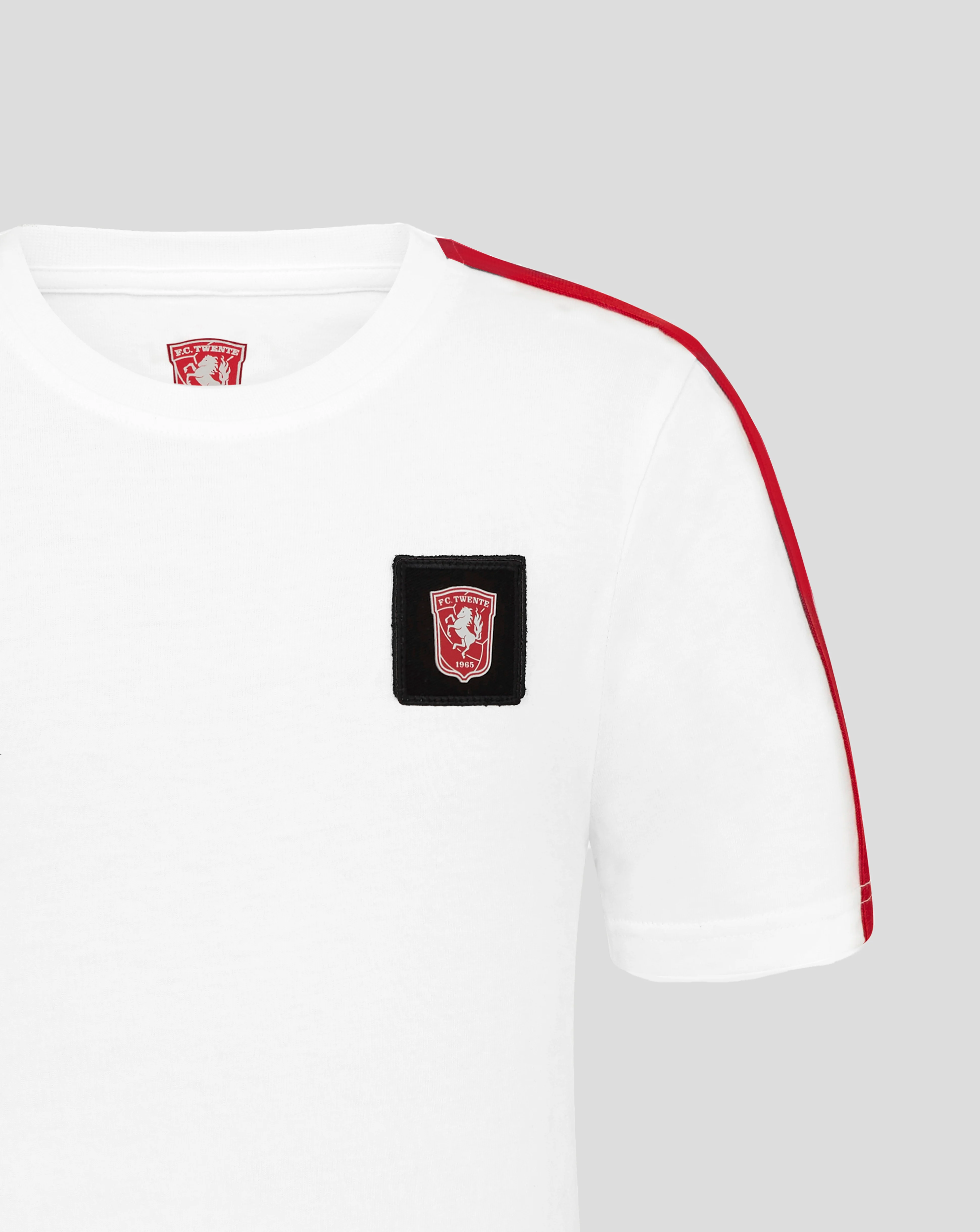 FC TWENTE CLASSIC COTTON T-SHIRT – JUNIOR – WIT FC TWENTE CLASSIC COTTON T-SHIRT - JUNIOR - WIT
